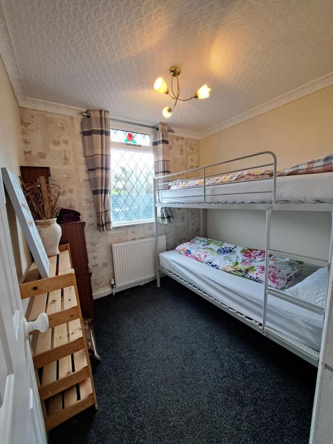 Beach & Tonic Beachside Chalet Humberston Dış mekan fotoğraf