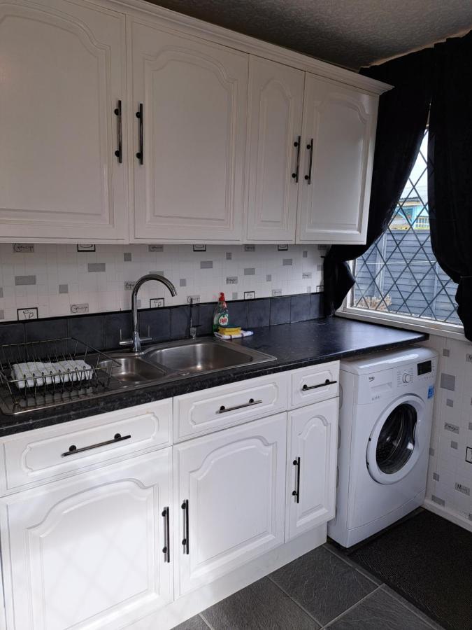 Beach & Tonic Beachside Chalet Humberston Dış mekan fotoğraf