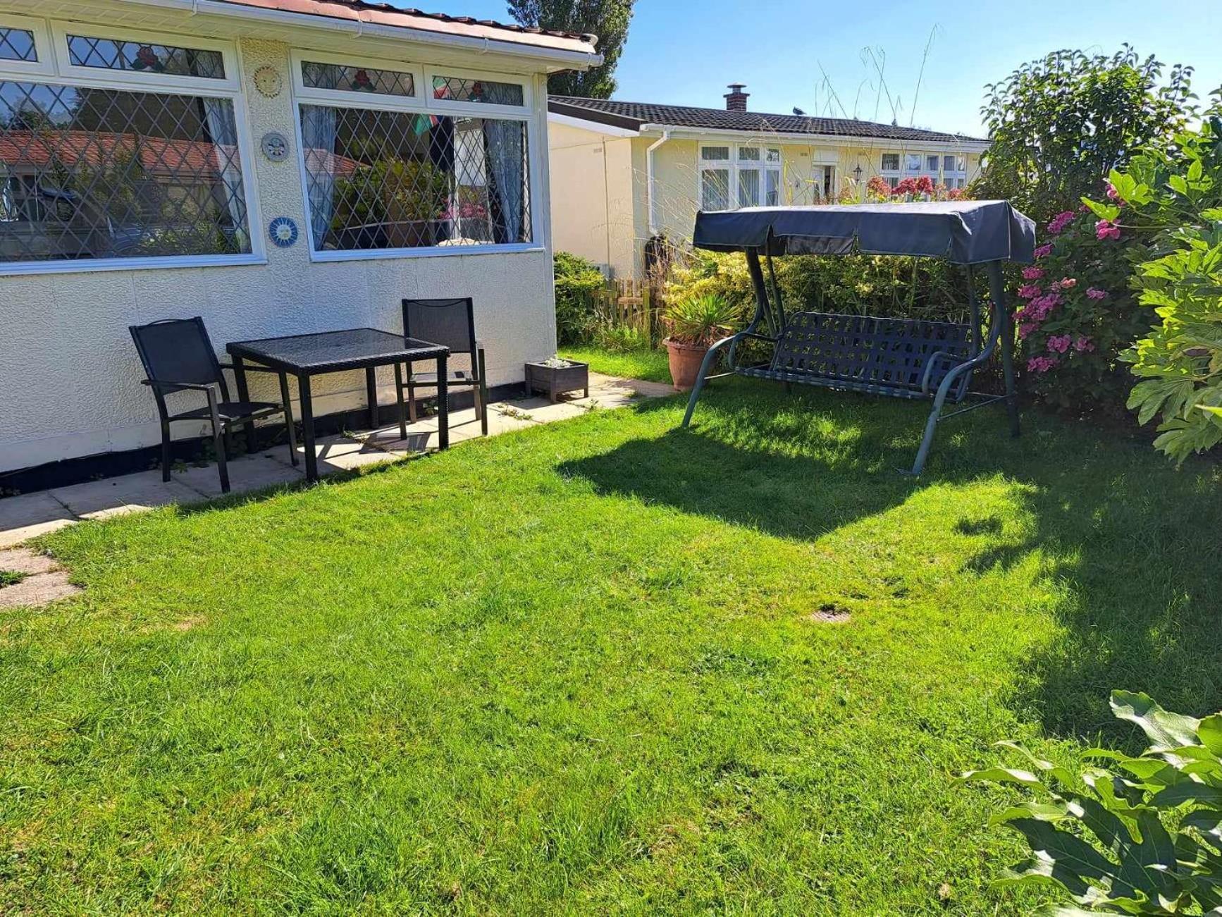 Beach & Tonic Beachside Chalet Humberston Dış mekan fotoğraf