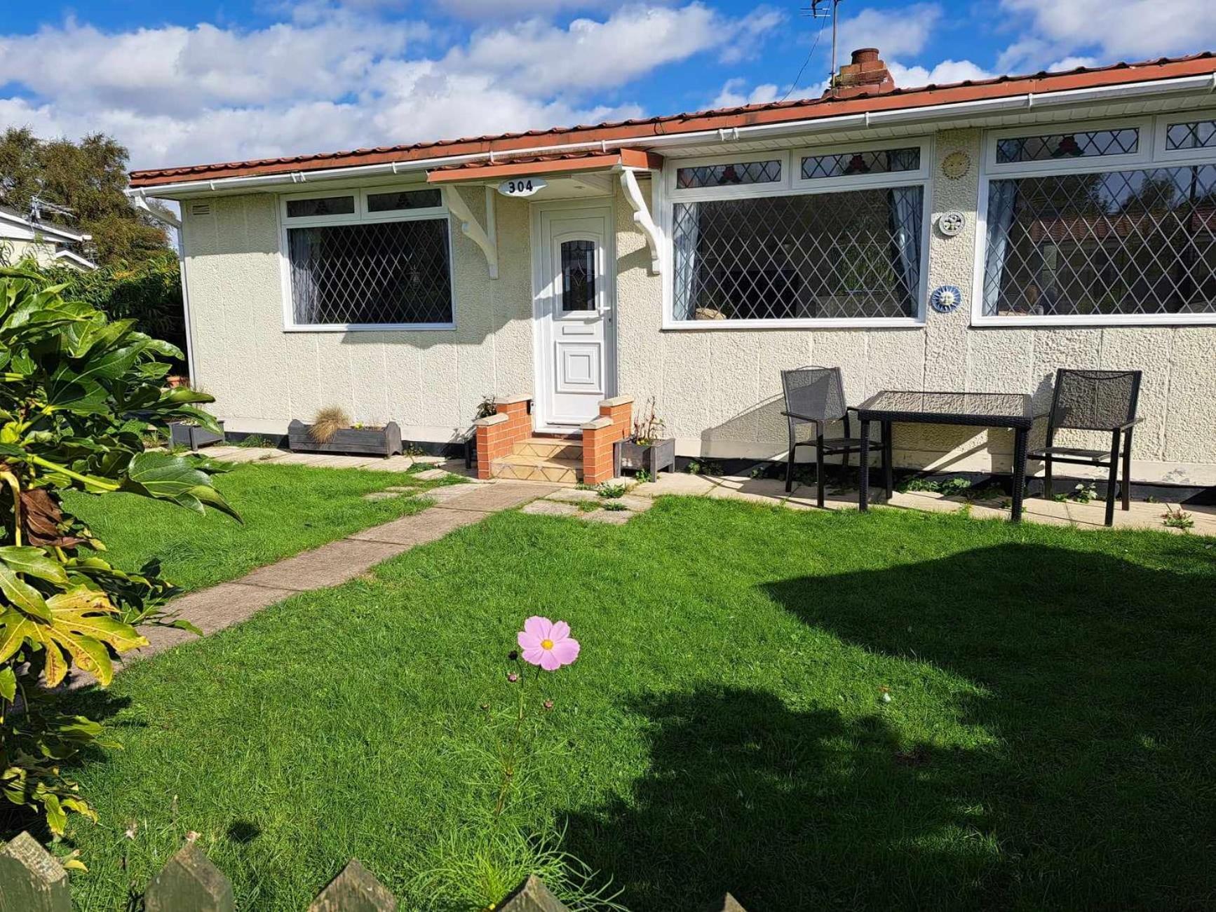 Beach & Tonic Beachside Chalet Humberston Dış mekan fotoğraf